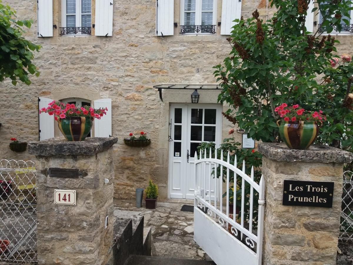 Les Trois Prunelles Saint-Pierre-Toirac Luaran gambar
